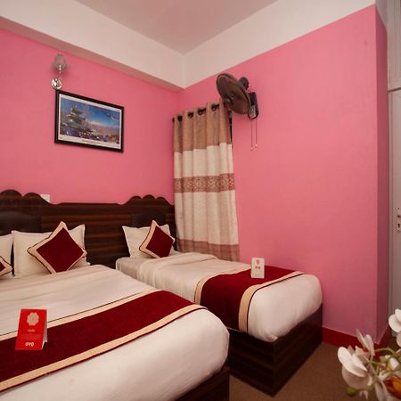 Oyo 195 Global Hotel And Resort Katmandu Eksteriør bilde