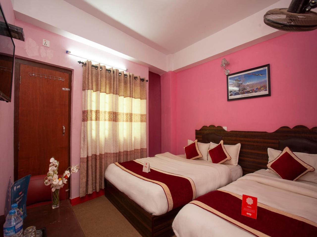 Oyo 195 Global Hotel And Resort Katmandu Eksteriør bilde