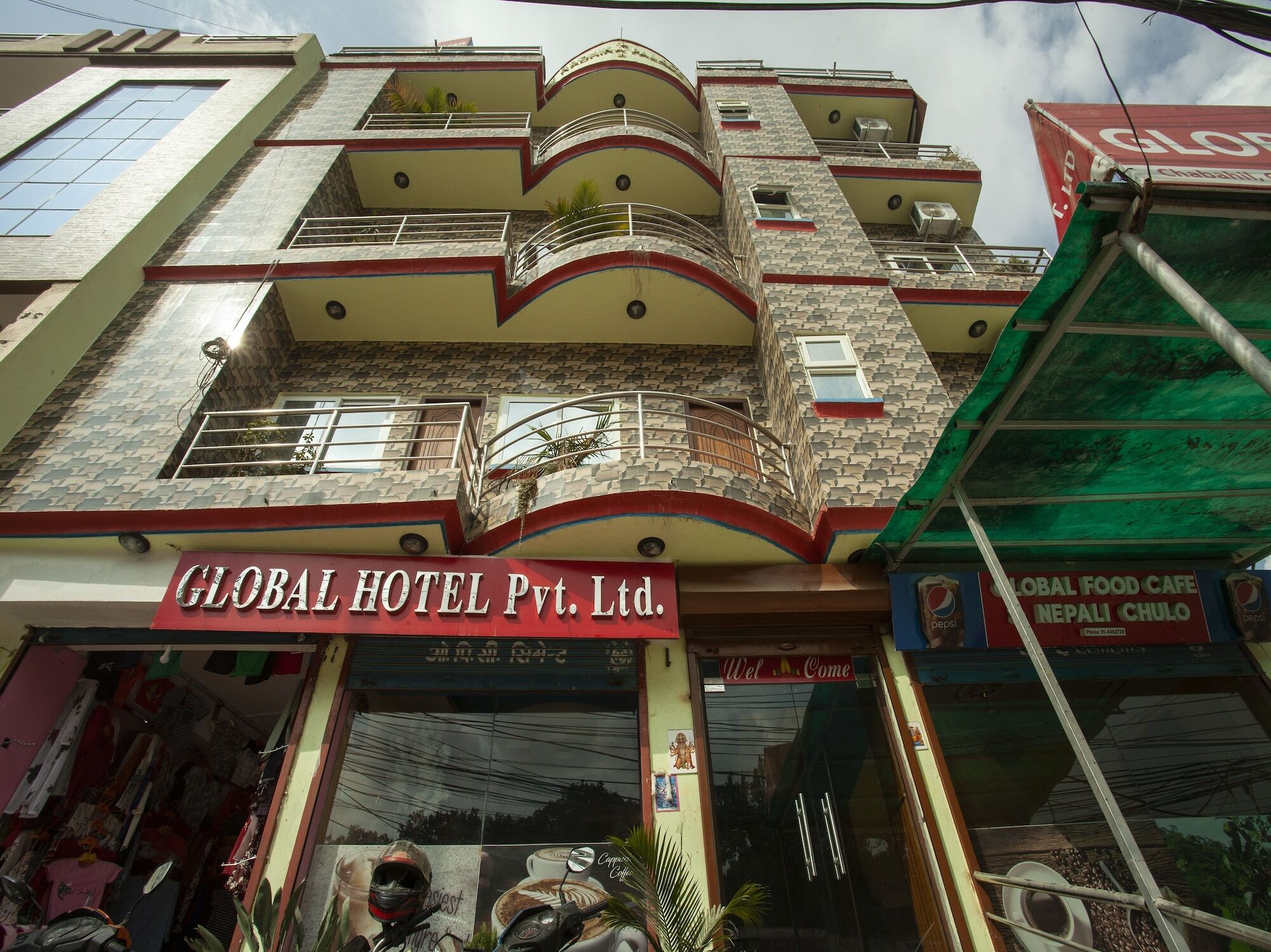 Oyo 195 Global Hotel And Resort Katmandu Eksteriør bilde
